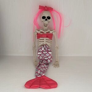 Skeleton Mermaid Halloween Decor